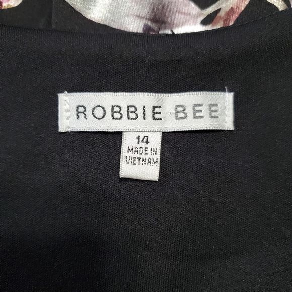 Robbie Bee Metallic Floral Fit and Flare Dress - Picture 9 of 11